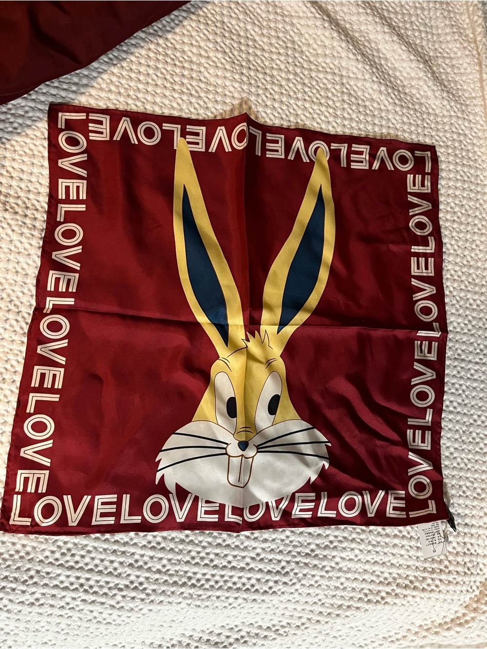 Vintage 100% Mulberry Silk Bugs Bunny scarf NWT